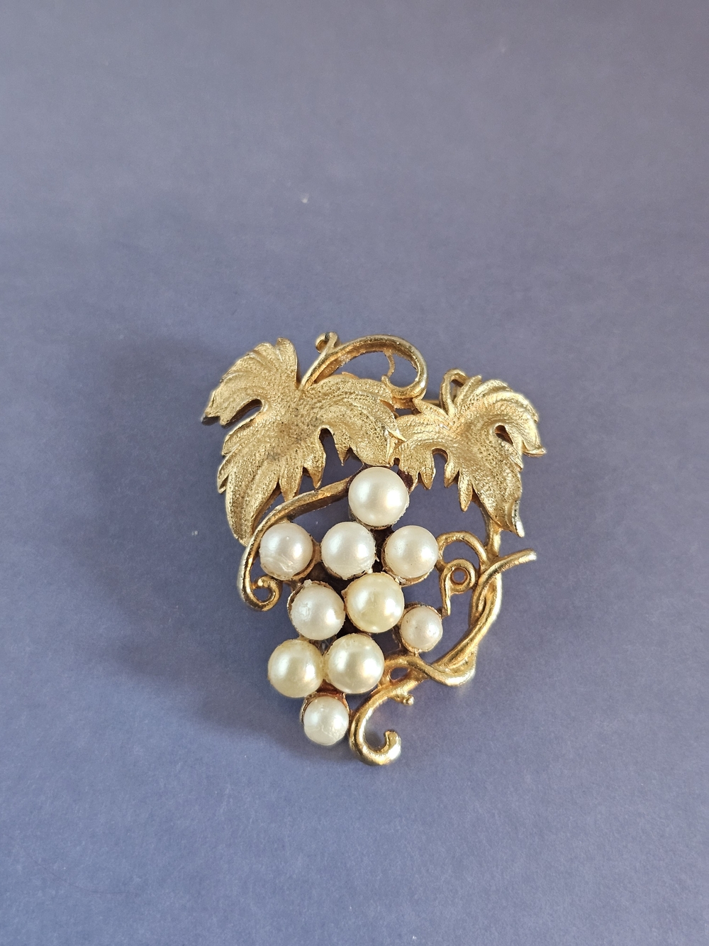 Vintage Roma Gold-Tone Pearl Grape Cluster Brooch